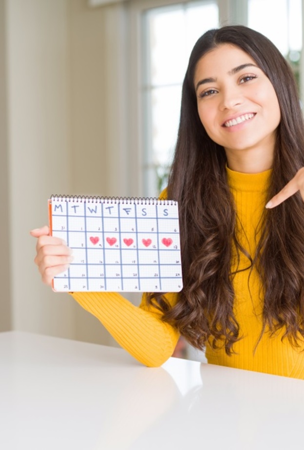 أطعمة تساعد على تنظيم الدورة الشهرية ومتى تعتبر الدورة متأخرة