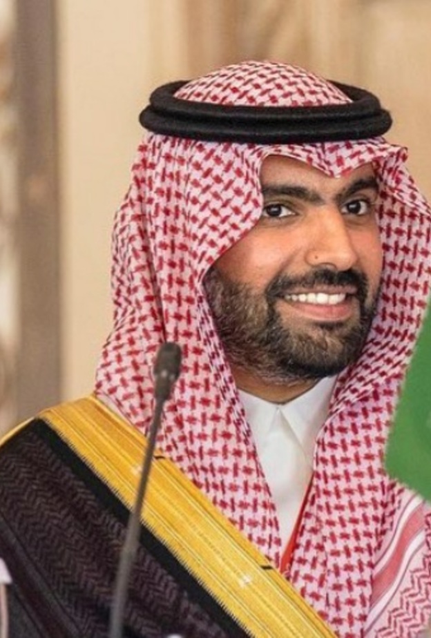 وزير الثقافة يكشف عن قائمة الفنانين والفنانات المشاركين في النسخة 16  من بينالي ليون تحت عنوان "بيان الهشاشة"