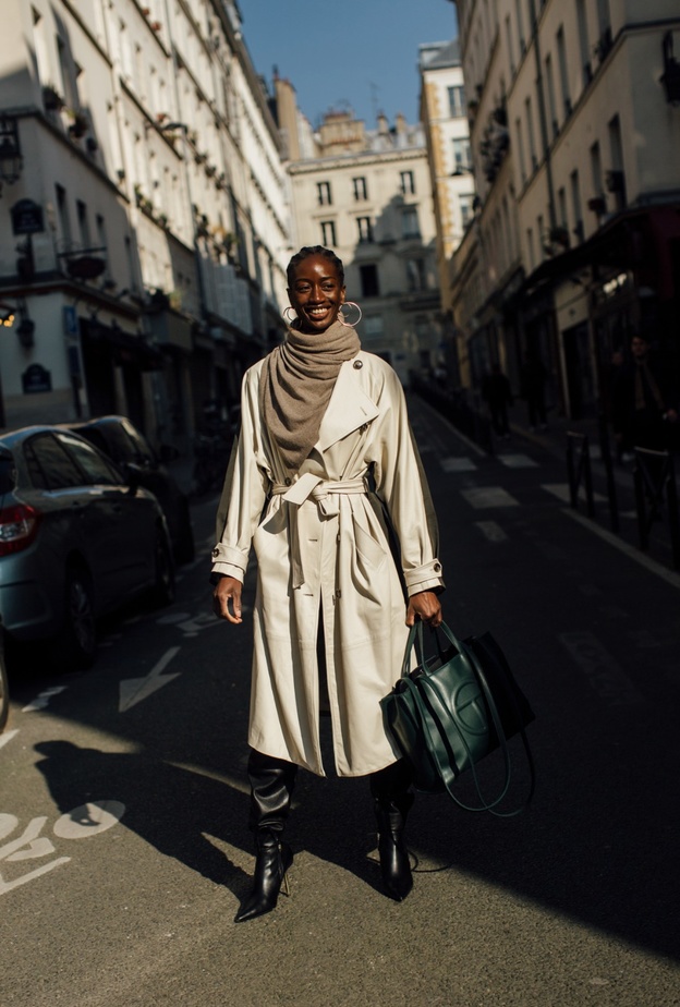 الـlayers تعني تنسيق قصات أنسجة وأنماط الملابس للوصول إلى إطلالة عملية ومريحة