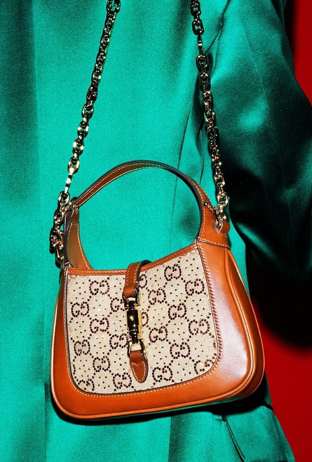 برج الأسد- Louis Vuitton x Murakami Speedy