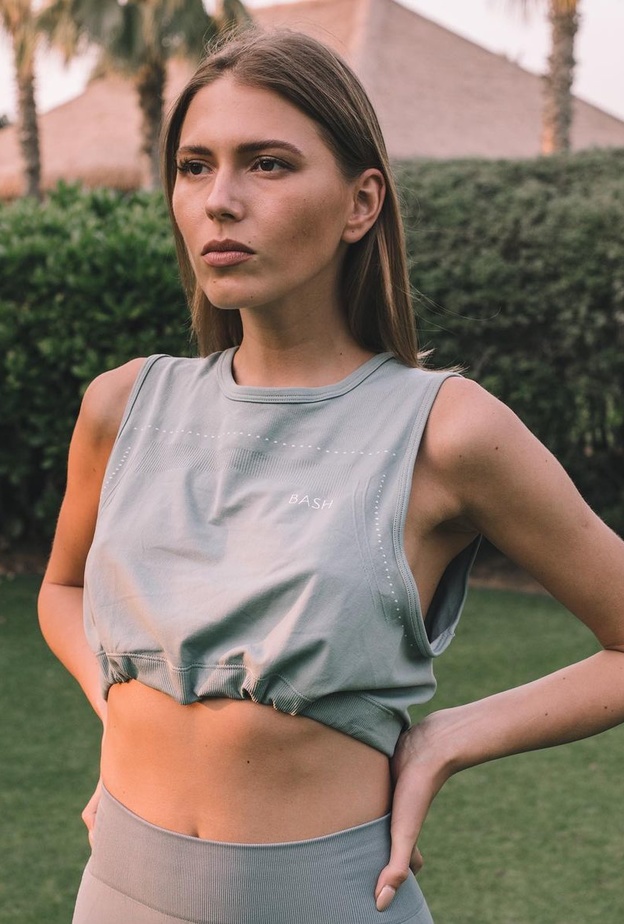 مصممة الأزياء الرياضية بشاير خالد ل ”هي“ : رؤيتنا هي إلهام كل مبدع