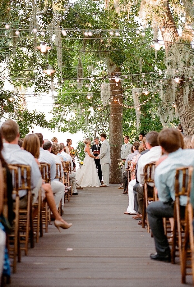 حفلات الزفاف في الهواء الطلق