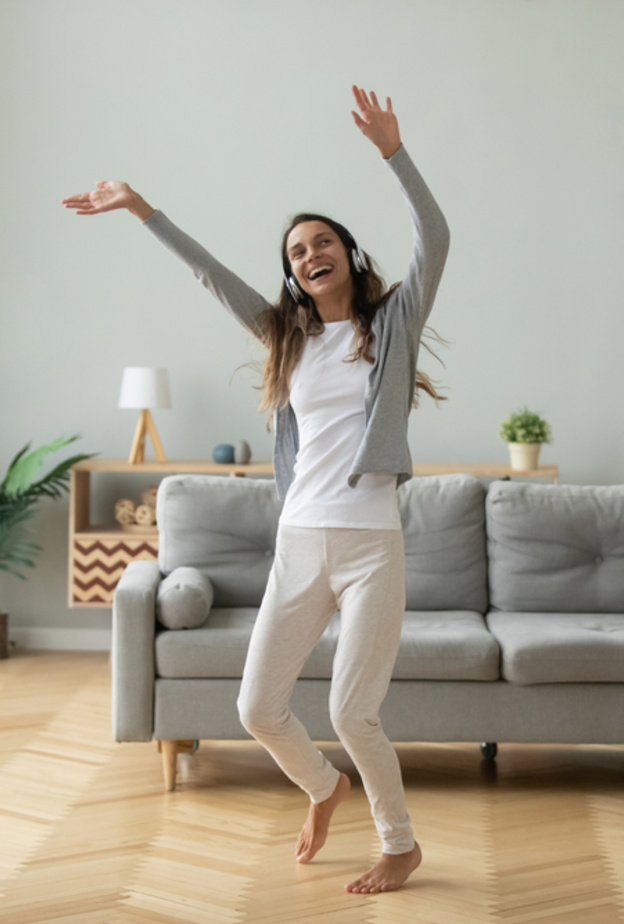 أهم العناصر التي تساعدك على تحسين مزاجك.. تعرفي عليها