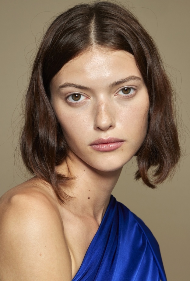 طريقة عمل كريم للحصول على بشرة فاتحة وشبابية