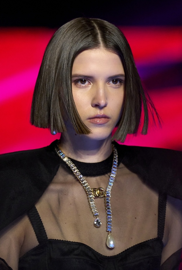 قصات شعر للصبايا موضة خريف 2022