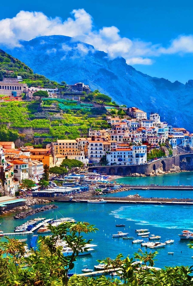 صور أجمل أماكن سياحية زارها المشاهير في عطلتهم هذا الموسم