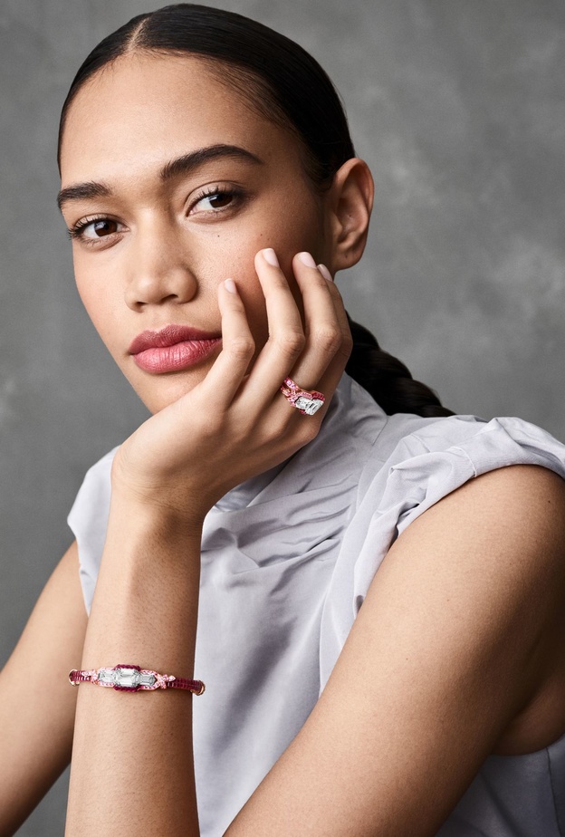 سوار Lacis Mystérieux من فان كليف أند آربلز Van Cleef & Arpels