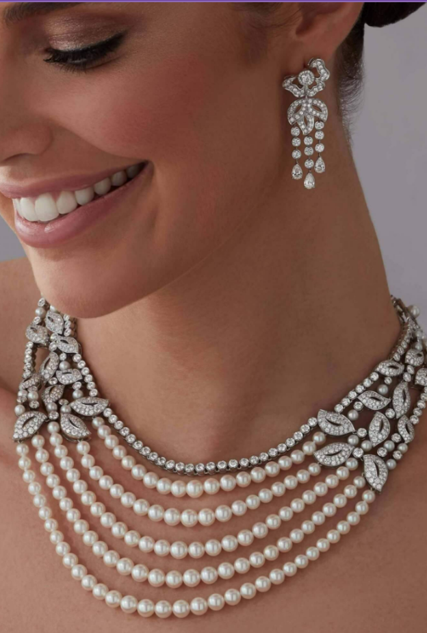 عقد Rose Garden المرصع باللؤلؤ والألماس من غرارد