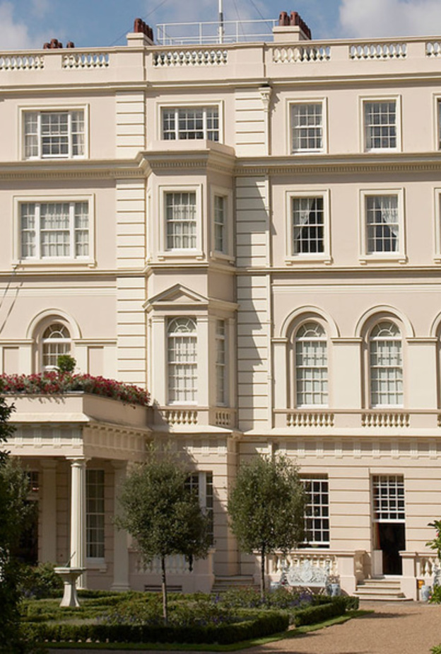 Clarence House .. جولة داخل المقر الرسمي لإقامة الملك تشارلز وزوجته كاميلا على مدار 20 عاماً  