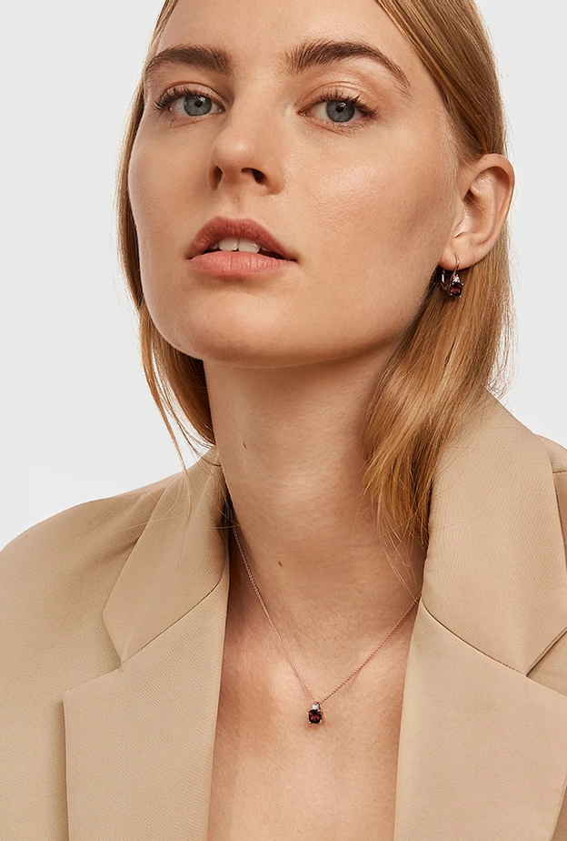 قلادة العقيق من كلينوتا Klenota