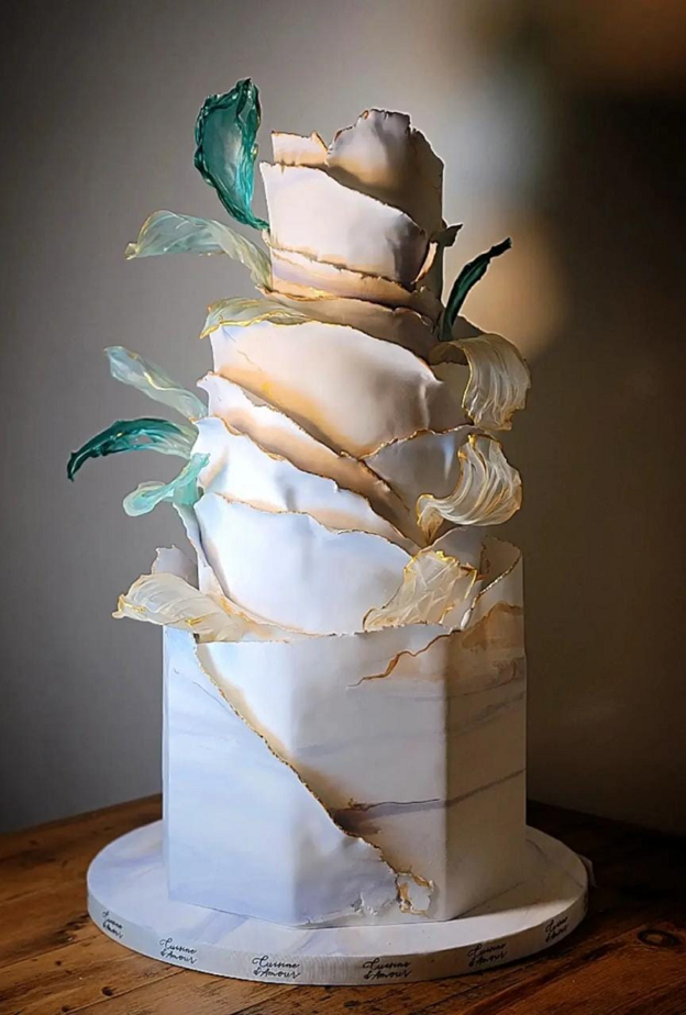 كعكة زفاف مميزة من cuisine d' amour.png