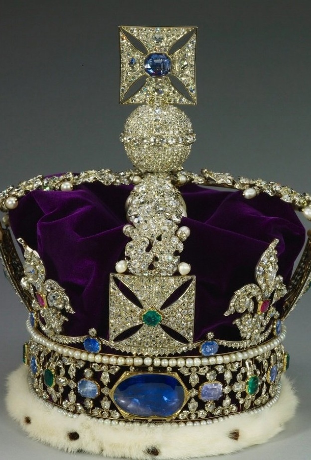 الياقوت هو حجر الحظ لمواليد شهر أيلول سبتمبر