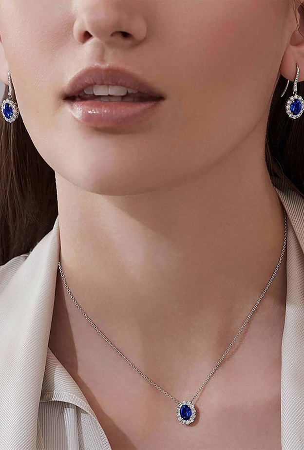 تصاميم مجوهرات ياقوت أزرق ناعمة لهدايا مولودات سبتمبر