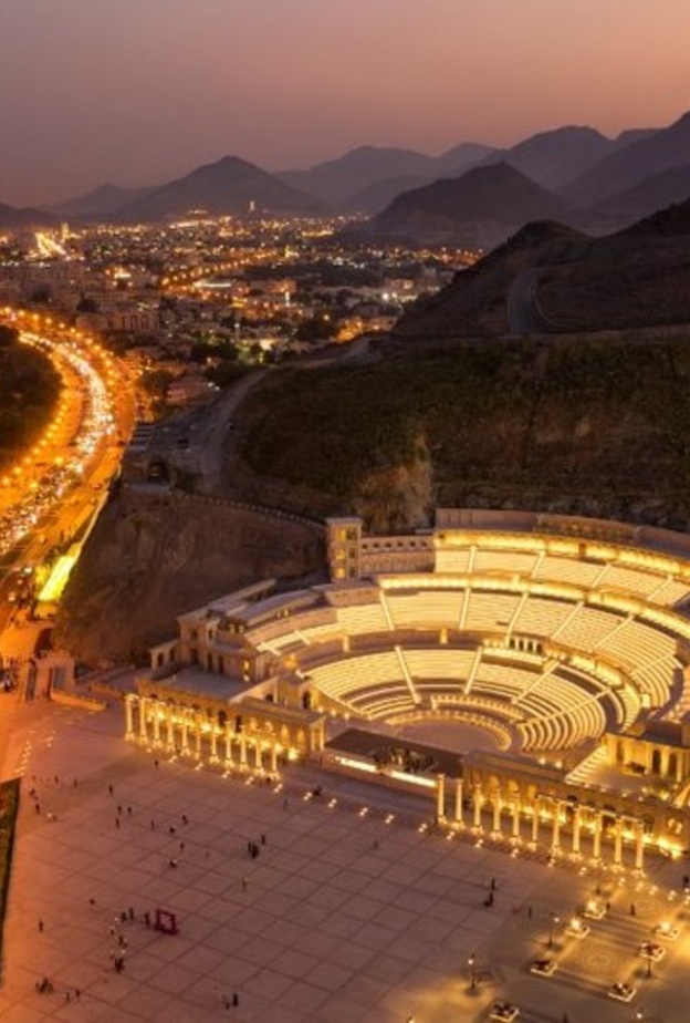 4 وجهات سياحية لا تفوتي زيارتها في خورفكان