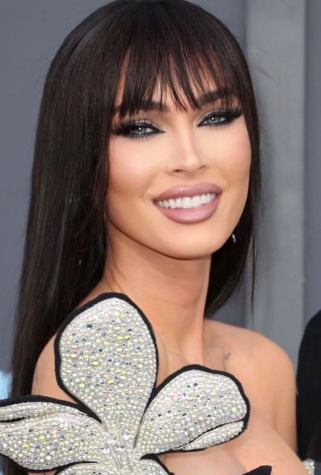 حيل ذكية بالمكياج اعتمديها مع الشعر الأسود بأسلوب Megan Fox لإطلالة مشرقة ..إليك الخطوات