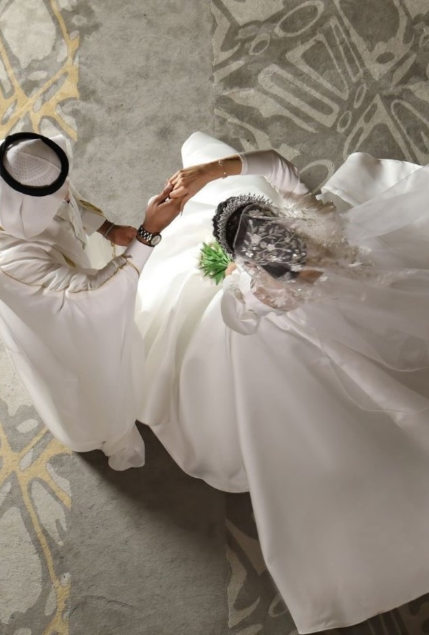 من لقطات العروسين بكاميرا المصورة السعودية داليا المجرشي