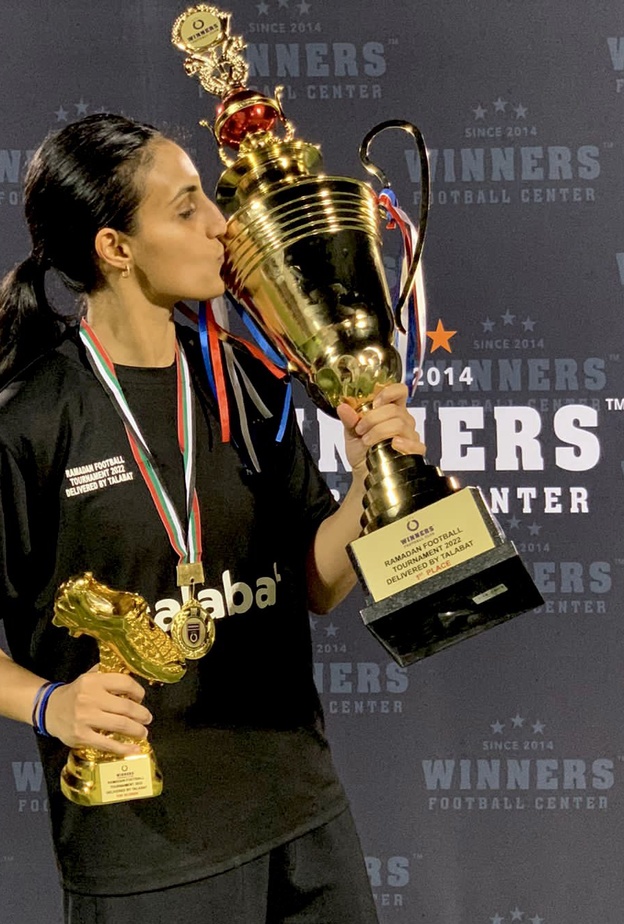 منيرة الحمدان المتوجة بأول دوري نسائي في السعودية