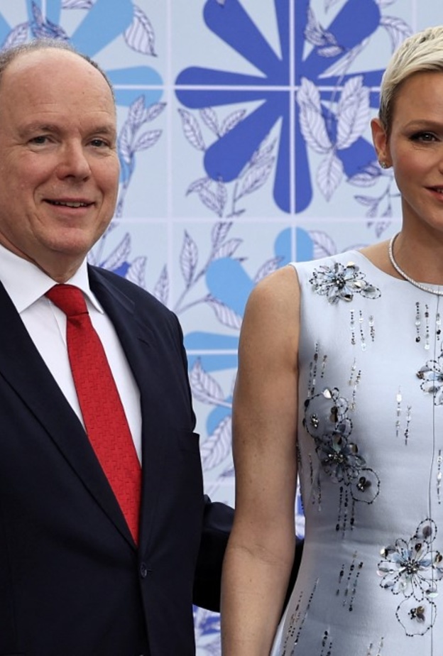 فارق السن بين الأميرة شارلين والأمير ألبير الثاني 20 عاما