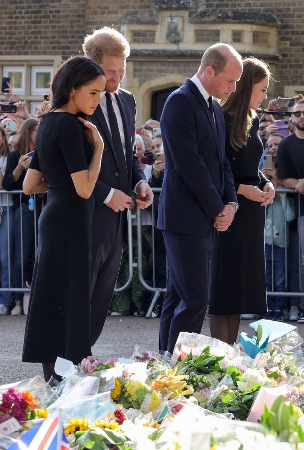 إطلالة كيت ميدلتون وميغان ماركل متناسقة بالأسود... وفاة الملكة تجمعهما للمرة الأولى منذ سنتين