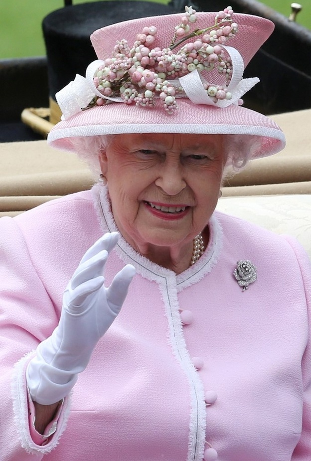 أفراد من العائلة المالكة البريطانية لم يحصلوا على شهادة جامعية.. من هم؟