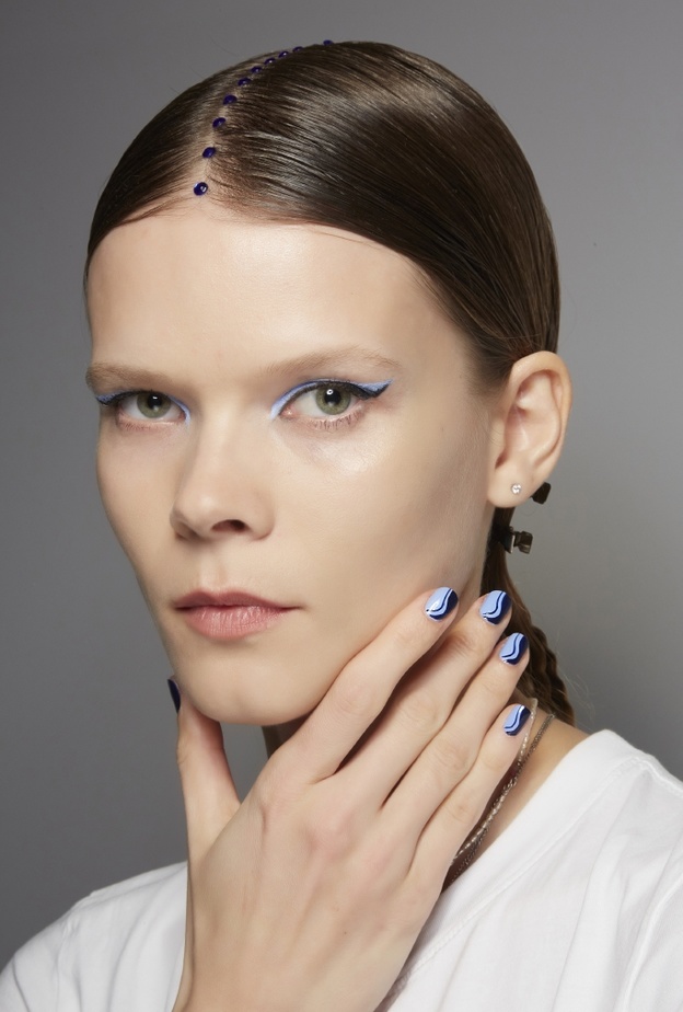 إحصلي على أظافر قوية وعالجي تكسرها بالطرق الطبيعية