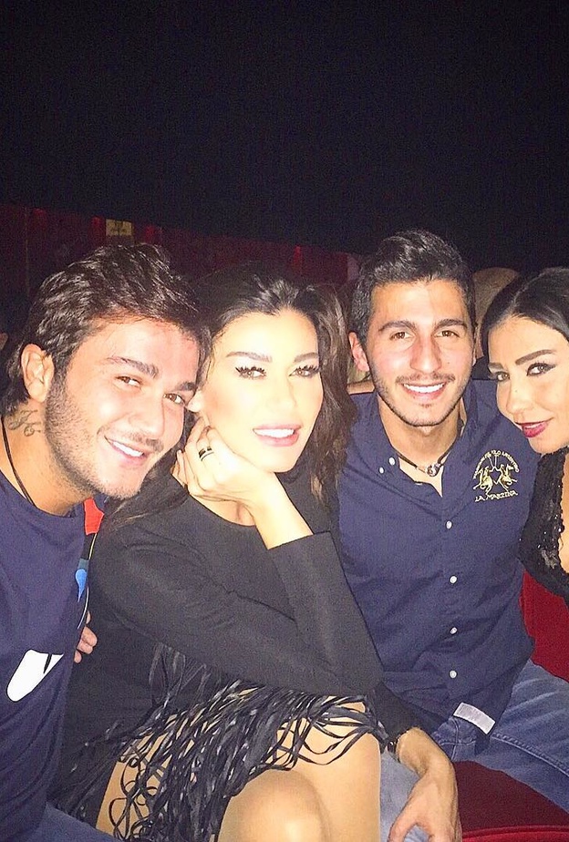 نادين الراسي مع أشقائها الثلاثة وبينهم الراحل جورج الراسي