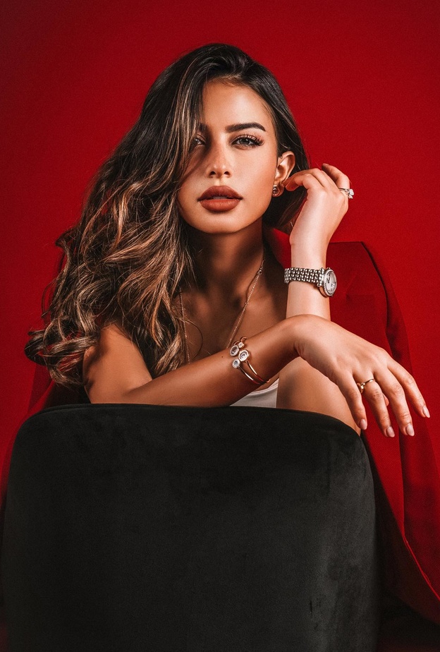 لما العقيل بقطع مجوهرات شوبارد