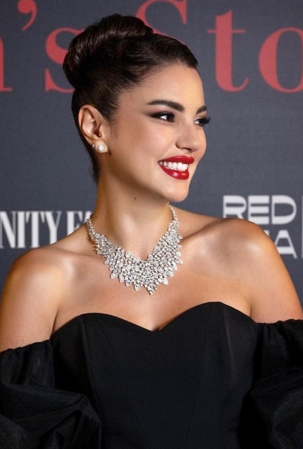 درة بقلادة ماسية فاخرة من علامة ميسيكا Messika