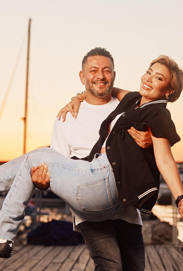 زياد برجي مع زوجته