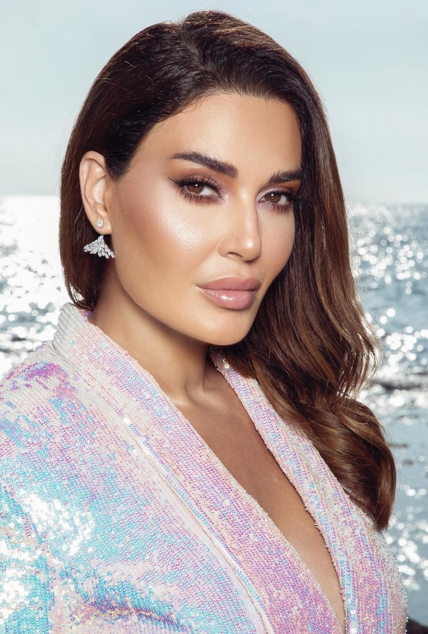 النجمة سيرين عبد النور