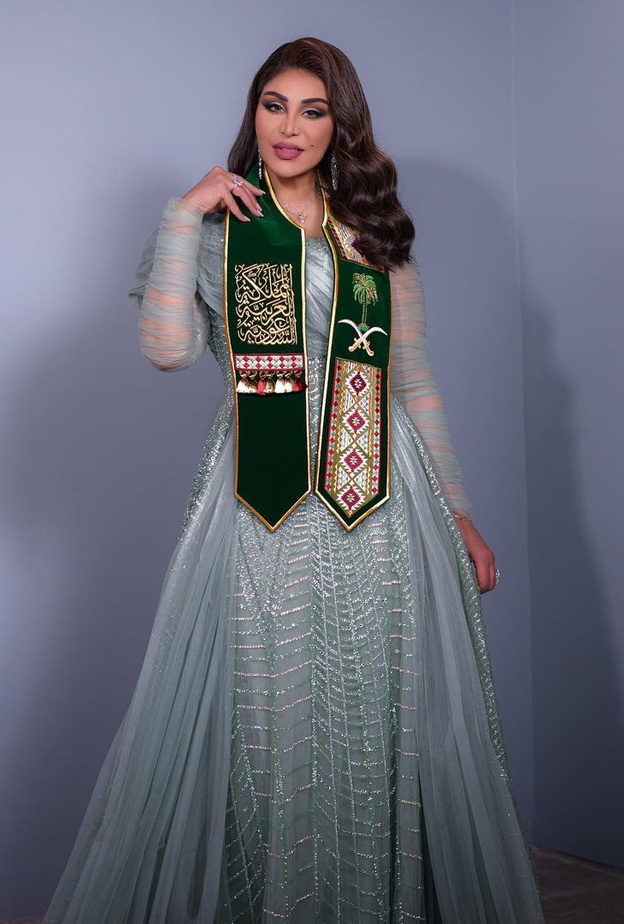 إطلالة ملكية للفنانة أحلام في حفلها باليوم الوطني السعودي