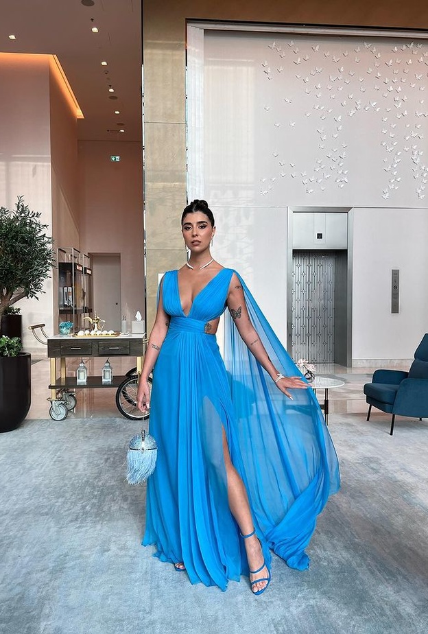 زينة مكي بلوك ساحر من توقيع المصمم العالمي زهير مراد