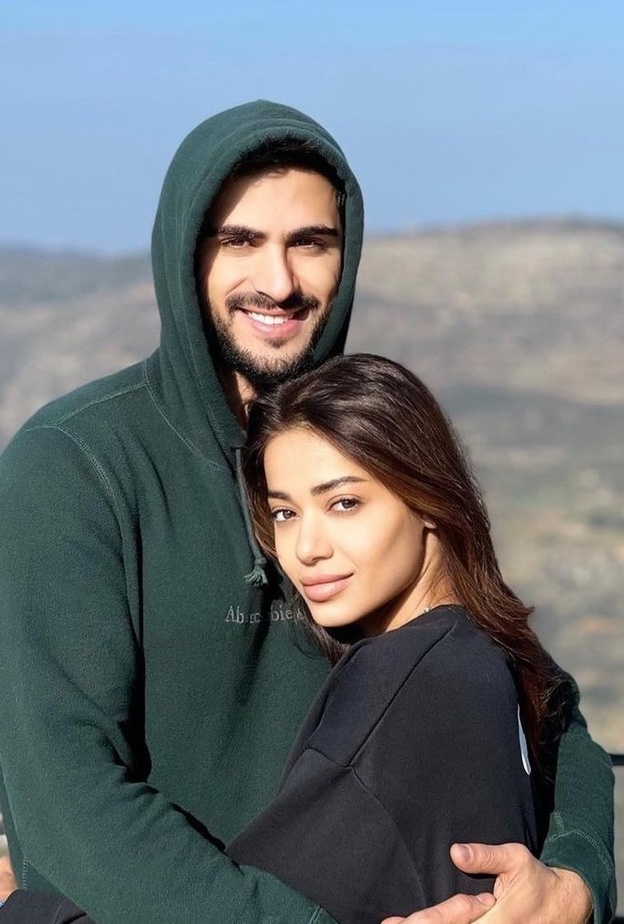 رحمة رياض والكسندر علوم