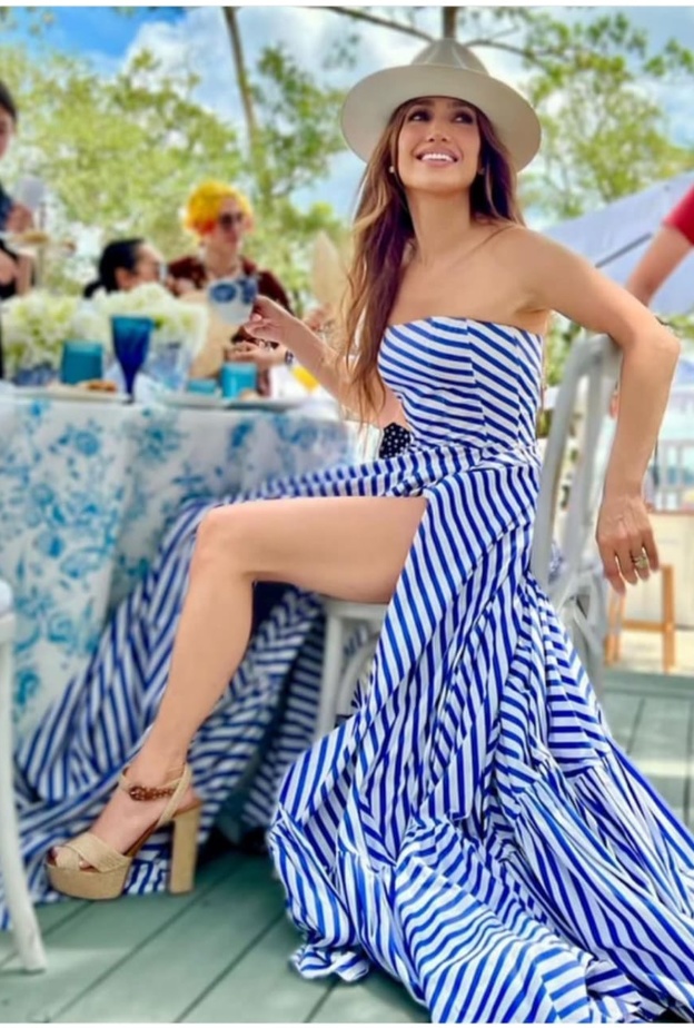 إطلالات جينيفر لوبيز