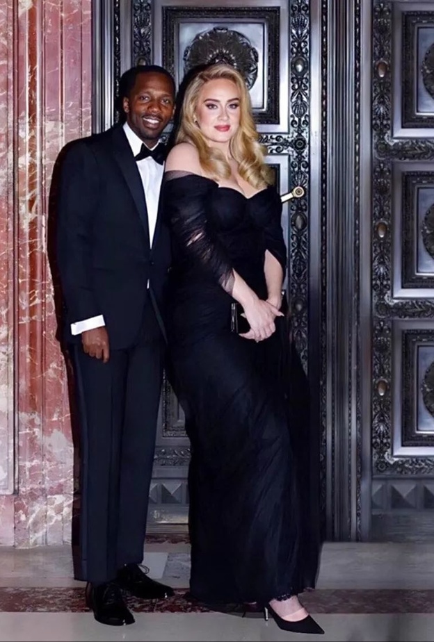 شائعات تتحدث عن خطبة أديل سرا