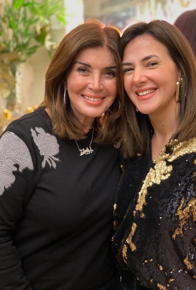 ميرفت أمين ودنيا سمير غانم