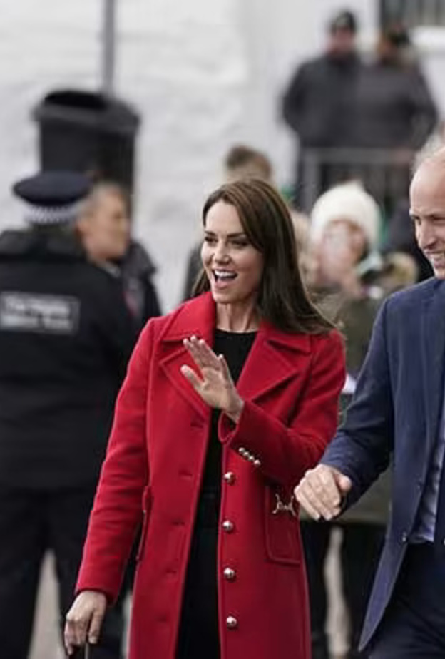 الأمير وليام وزوجته يزوران ويلز للمرة الأولى منذ إعلانهما أمير وأميرة ويلز