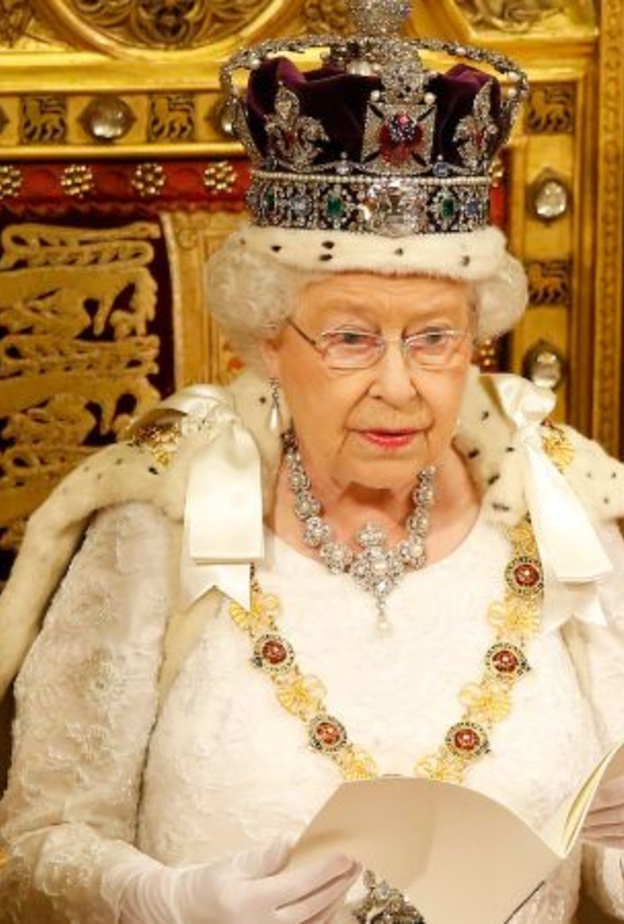ماذا تعرفين عن ميراث الملكة إليزابيث الثانية
