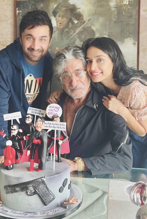  شاردها كابور تحتفل بعيد ميلاد والدها