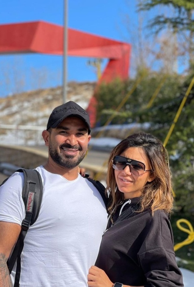 احمد سعد وزوحته 