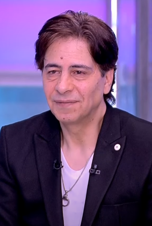 المطرب فارس