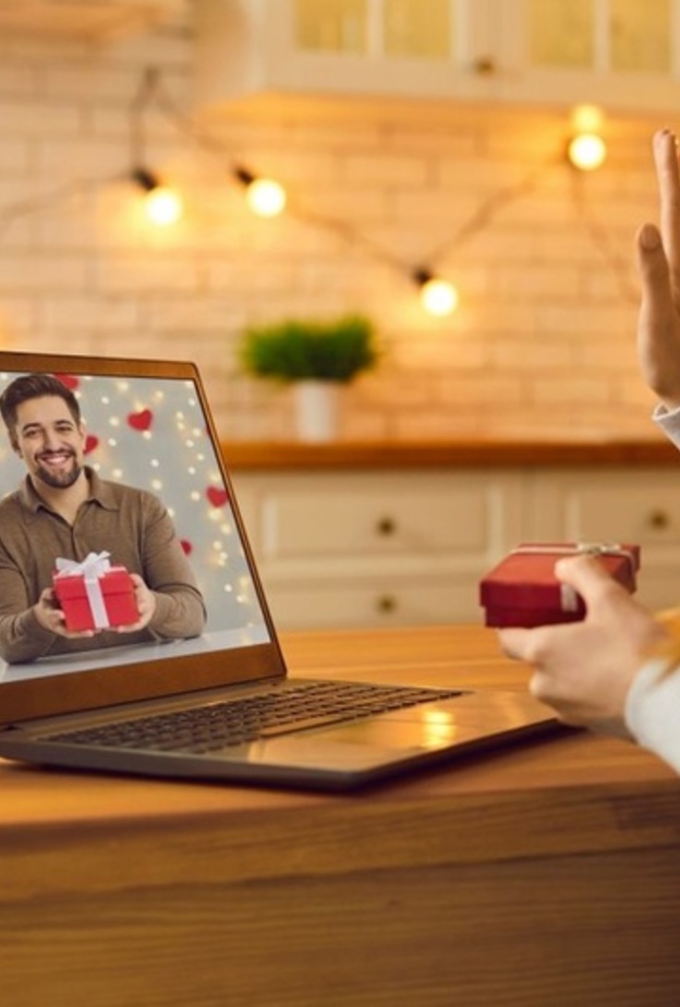 أجمل 10رسائل رومانسية للزوج المسافر