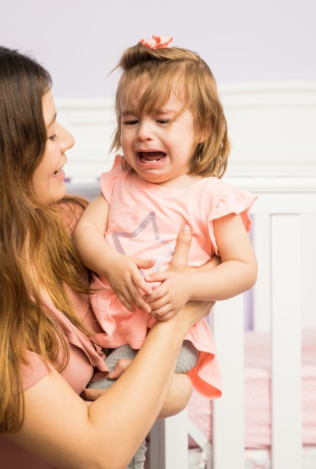 أسباب تجعل الطفل يرفض الذهاب إلى الحضانة