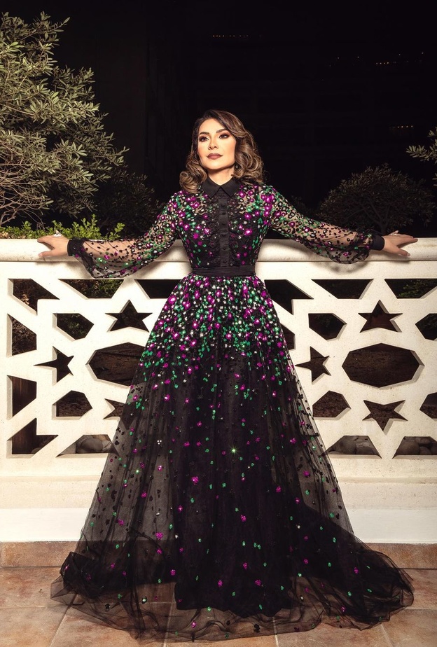 إطلالات المشاهير في زواجات خريف 2022