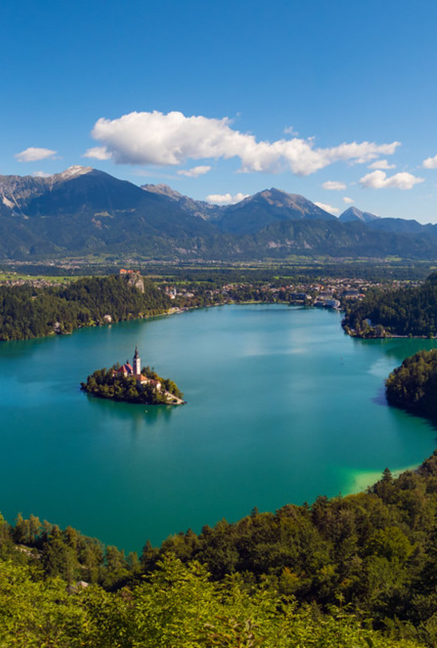 أجمل الوجهات الرومانسية في سلوفينيا في الخريف