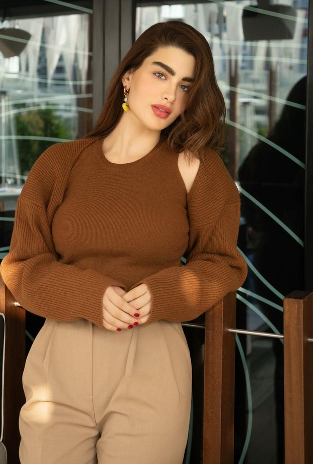 اطلالات خريفية لاخفاء عيوب الجسم مستوحاة من روان بن حسين 