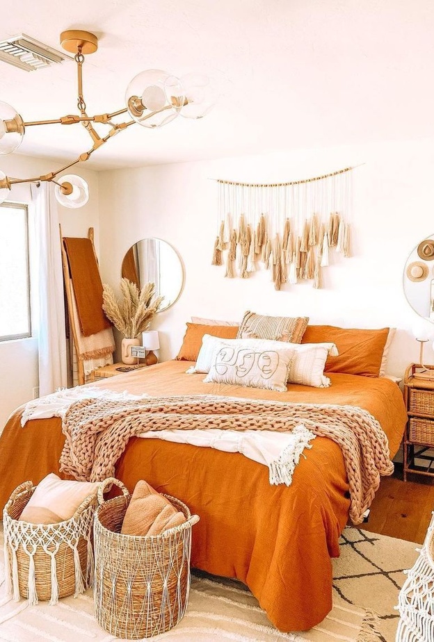 البرتقالي يضفي طابع خريفي على ديكورات غرف نوم