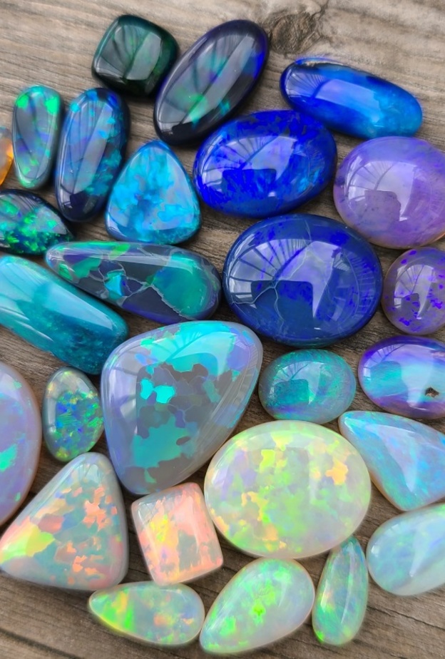 بدأ الربط بين حجر الأوبال والحظ العاثر في القرن التاسع عشر