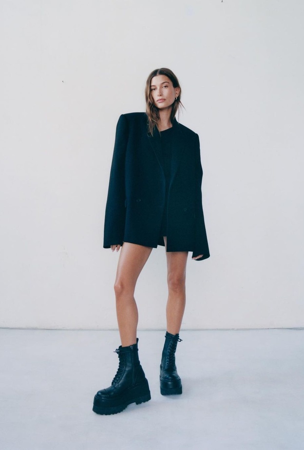 اكتشفي أسرار الأناقة الشتوية من وحي إطلالات 7 عارضات أزياء