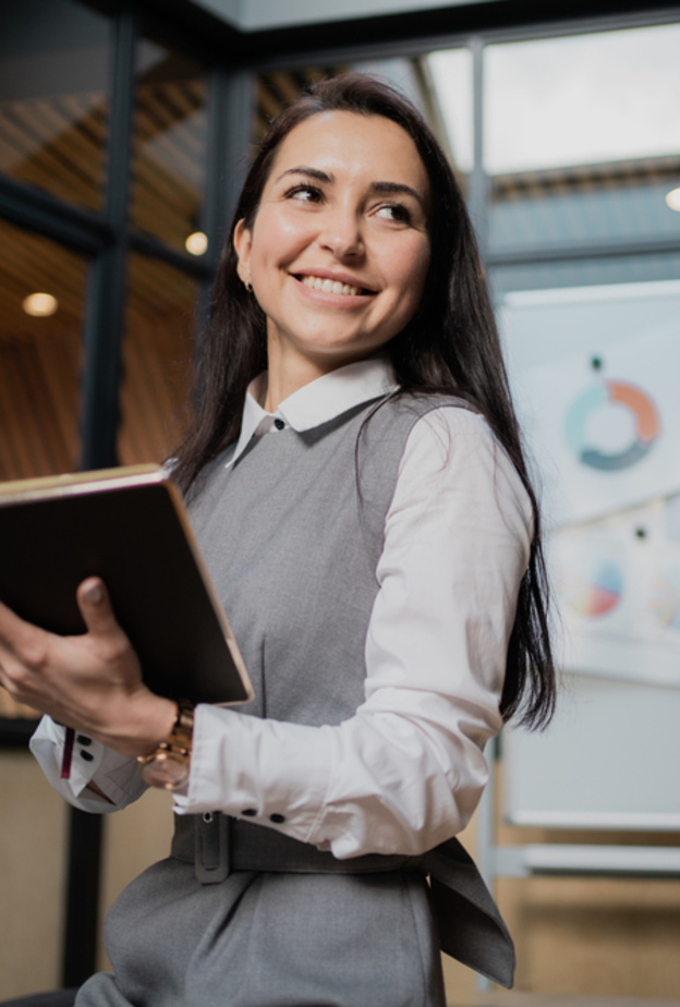 حبك للتطوير وتنمية مهاراتك وتعزيز مهارات احد التصرفات التي تدل على انك متصالحة مع شكلك الخارجي